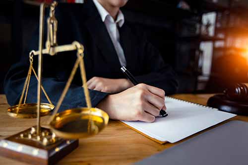 離婚における損害賠償の請求方法は？ 基礎知識と手順を弁護士が解説